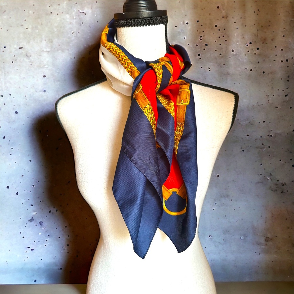 Women’s Scarf Gucci vibe design made in Italy